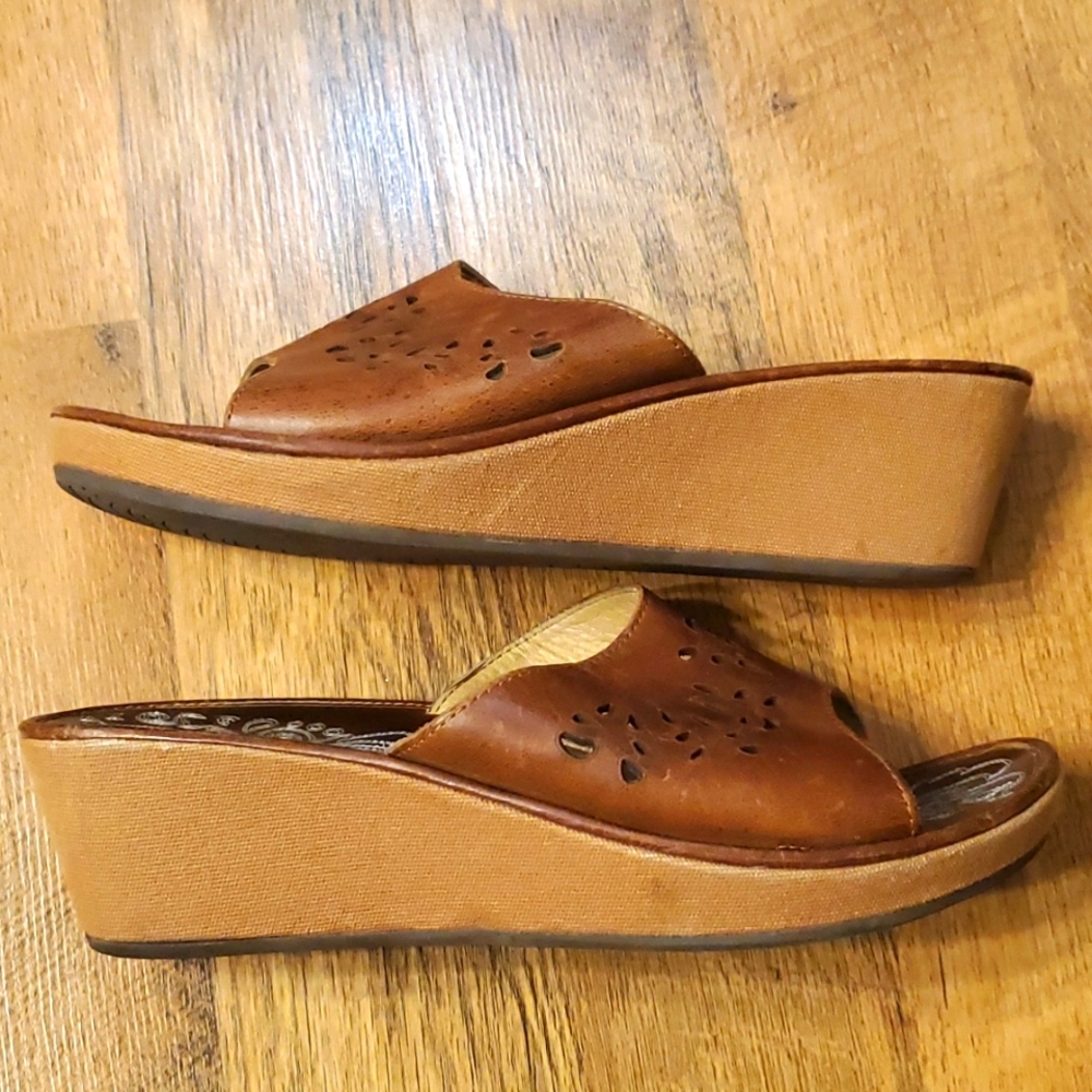 Olukai Womans Brown Leather Cutout Slide Sandals Size 10 - Picture 13 of 15